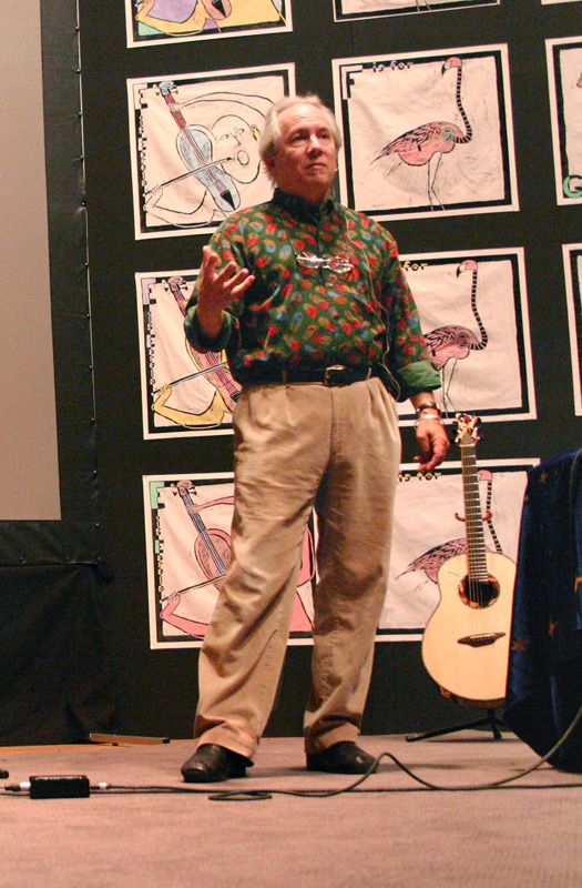 Lecturing at the 2004 GAL Convention in Tacoma. Photo by Jonathon Peterson.