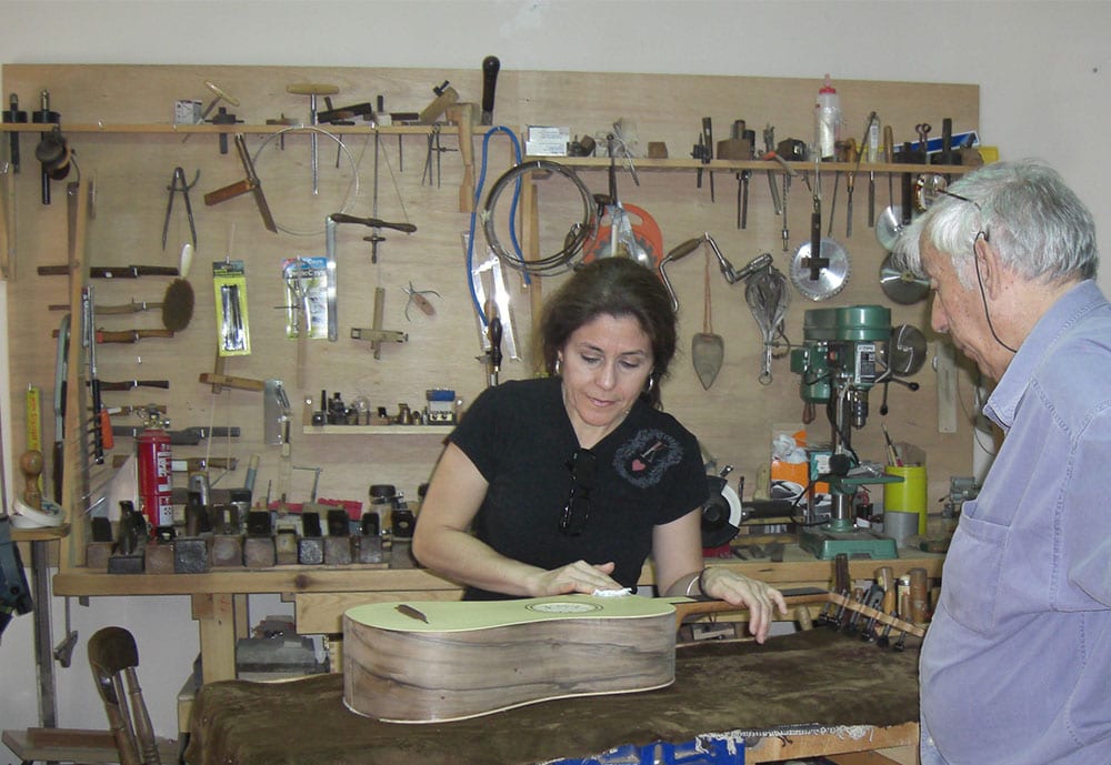 More photos of the vihuela making class. (image31 of 3)