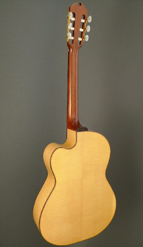 More photos of the D’Aquisto guitar, courtesy of Dream Guitars. (image 2 of 8)