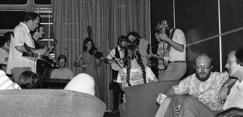 Playing music after hours at the 1979 GAL Convention with Fred Carlson, Suzie Norris, Nick Clark, Doug Ecker and others. (image 1 of 2)