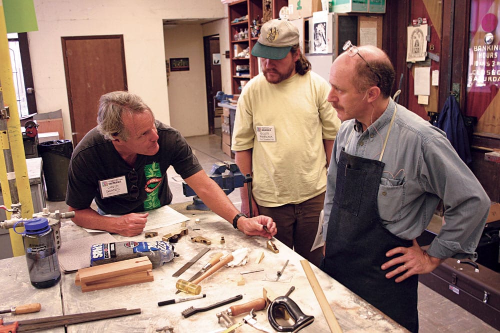 Ken’s plane-making workshop at the 2004 GAL Convention. See AL#89 (Image 3 of 5).