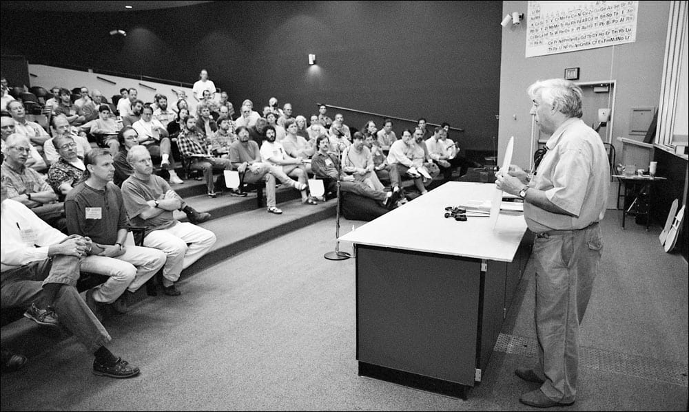 Top bracing workshop at the 1995 GAL Convention (image 1 of 6).