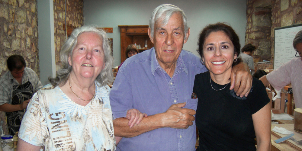 (L to R): Marian and José with Mónica Esparza at José’s vihuela workshop in 2010. Photo courtesy of Mónica Esparza.